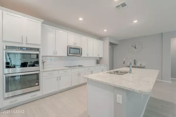 Vail, AZ 85641,10245 S Wheel Spoke Lane