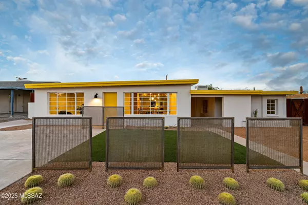 Tucson, AZ 85719,2215 E Juanita Street