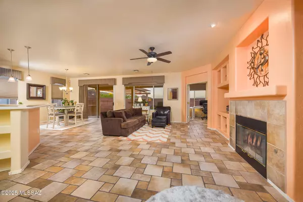 Tucson, AZ 85743,8064 W Greensleeves Way