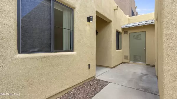 Tucson, AZ 85719,4134 N Fortune Loop