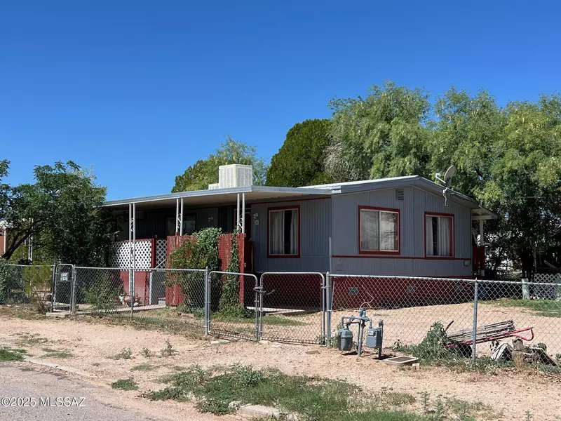 241 N Huachuca Street, Benson, AZ 85602