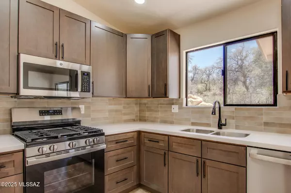 Oracle, AZ 85623,320 N Estill Drive