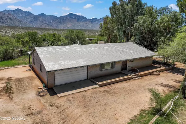 14390 N Bowman Road, Tucson, AZ 85739