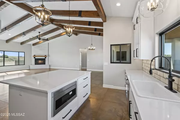 Sonoita, AZ 85637,58 Mustang Trail