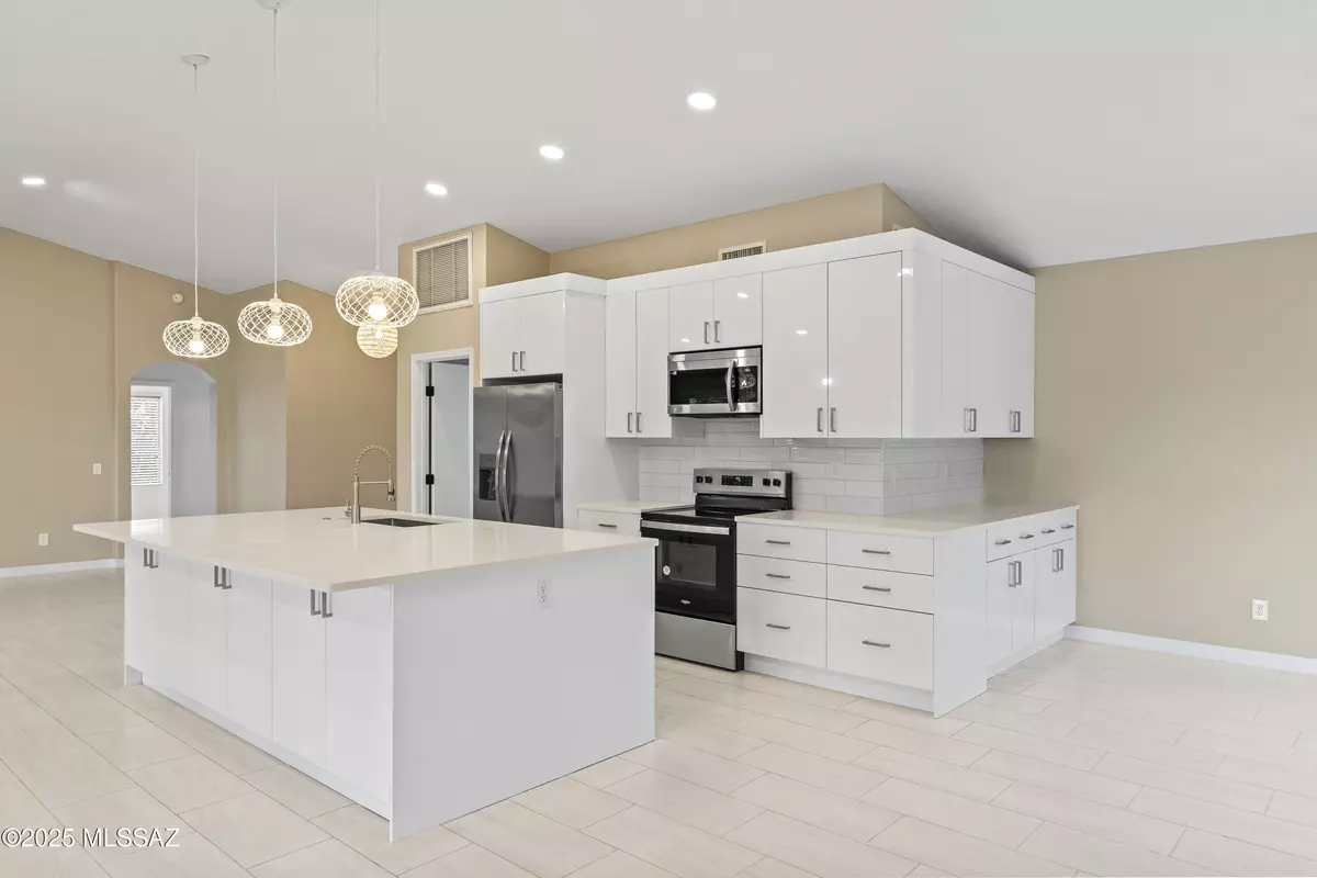 Saddlebrooke, AZ 85739,36892 S Golf Course Drive