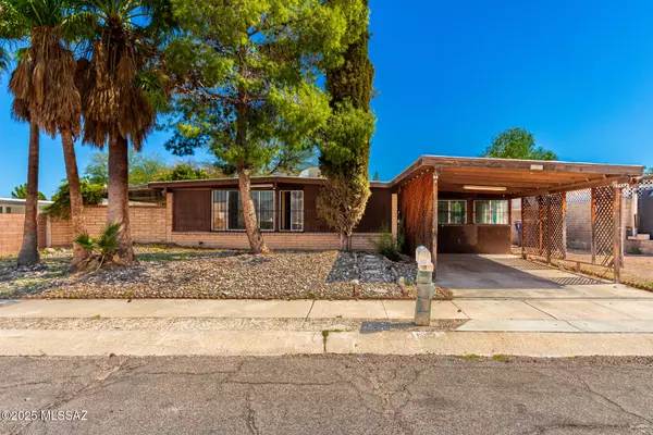 8222 E Victoria Drive, Tucson, AZ 85730