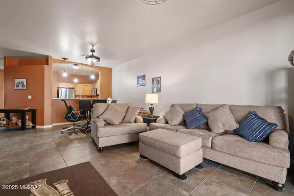 Green Valley, AZ 85614,518 W Parkwood Court