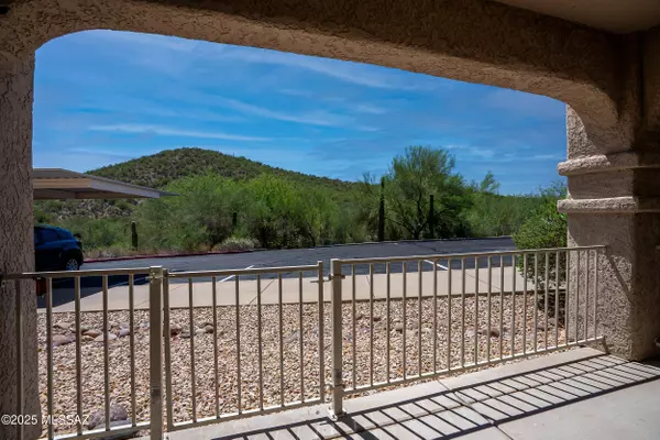 101 S Players Club Drive #APT 3101, Tucson, AZ 85745