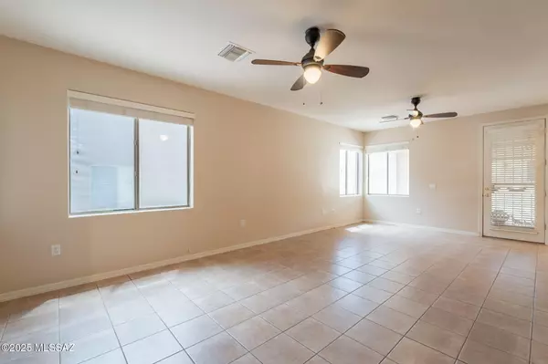 Green Valley, AZ 85614,503 W Shadow Wood St