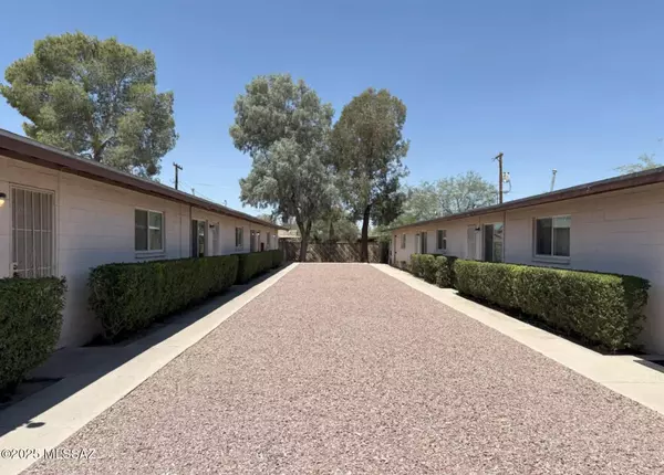 Tucson, AZ 85712,2205 N Madelyn Avenue #2205