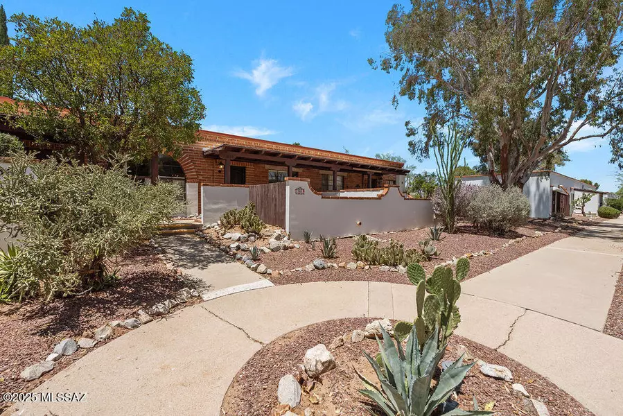 364 S Paseo Lobo  #C, Green Valley, AZ 85614