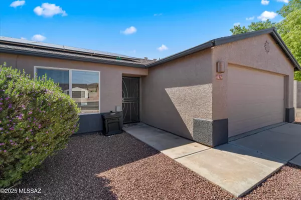 Tucson, AZ 85743,8774 N New Moon Place