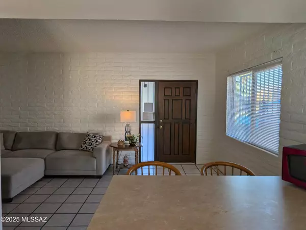 Tucson, AZ 85712,4018 E Fairmount Street
