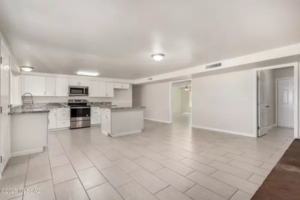 Tucson, AZ 85710,601 N Judy Place