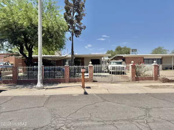 5466 S Santa Cruz Avenue, Tucson, AZ 85706