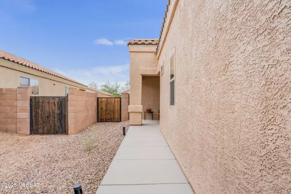 Tucson, AZ 85757,6759 W Brightwater way Way