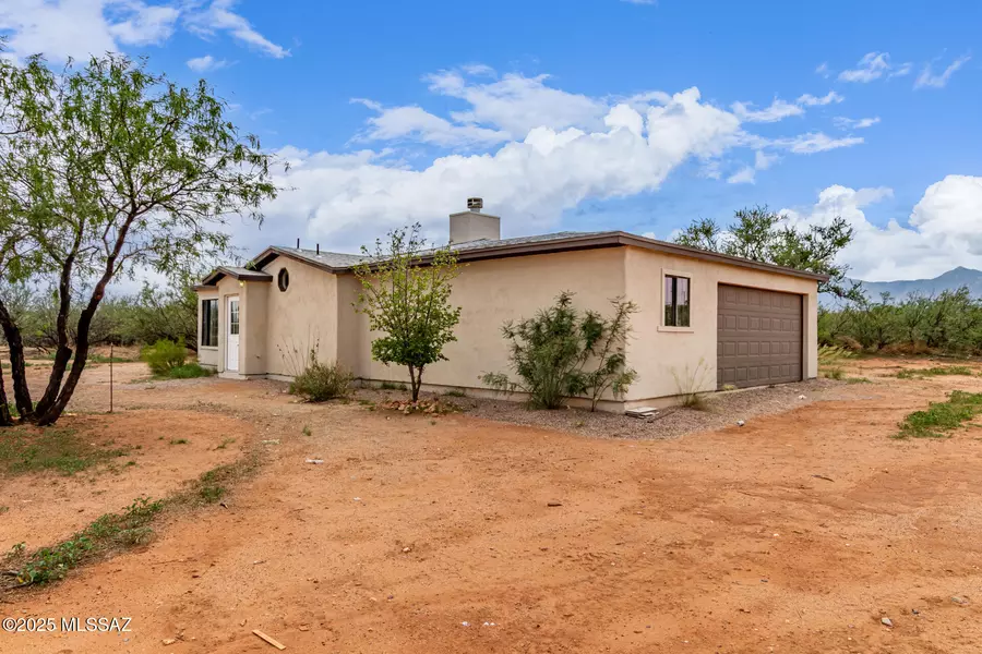 5900 S Kelly Lane, Hereford, AZ 85615