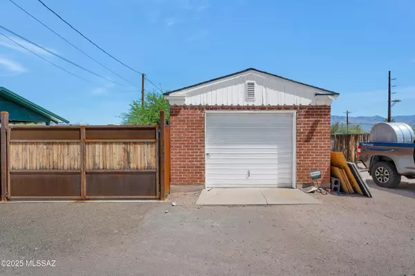 Tucson, AZ 85716,3024 E Mabel Street