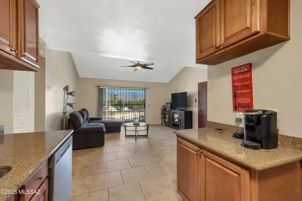 Tucson, AZ 85710,810 S Langley Avenue #UNIT 202