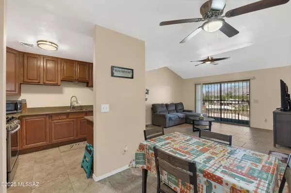 Tucson, AZ 85710,810 S Langley Avenue #UNIT 202