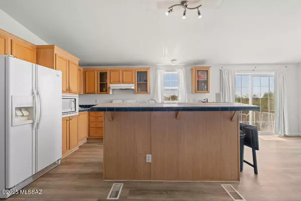 Tucson, AZ 85735,1941 S Calle Pomo