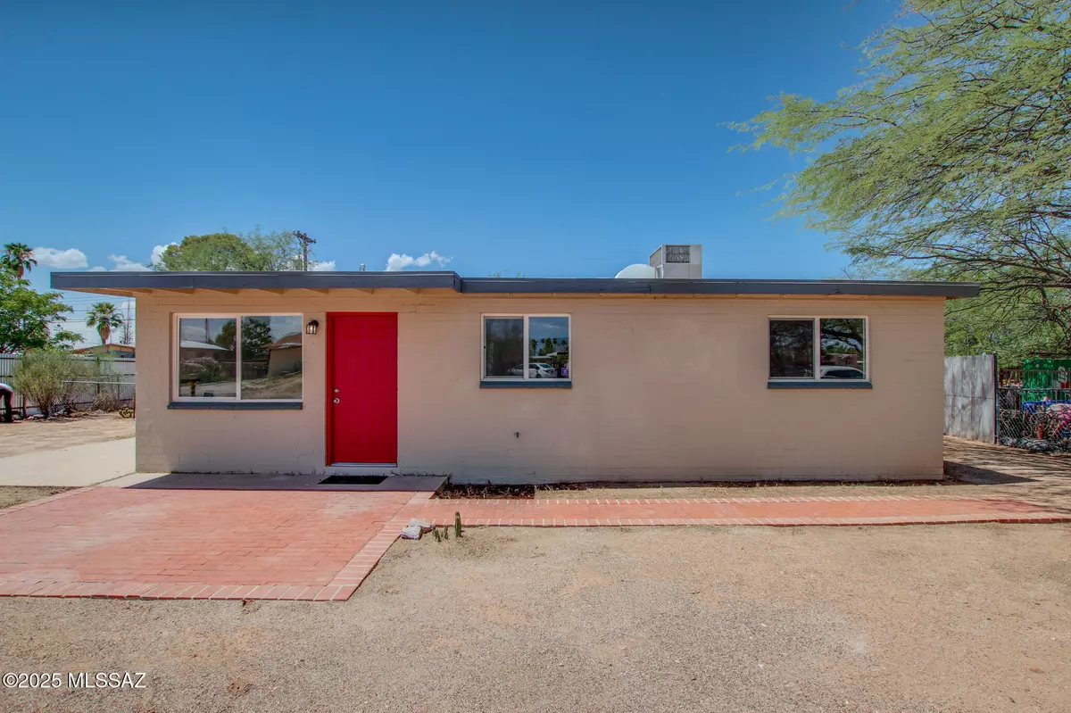 Tucson, AZ 85711,2018 S Cloverland Avenue