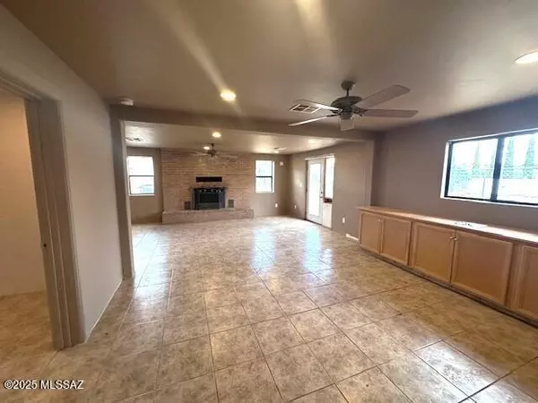 Oracle, AZ 85623,999 N Calle Manzanita