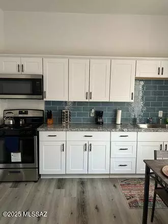 Tucson, AZ 85705,730 N 2nd Avenue #3