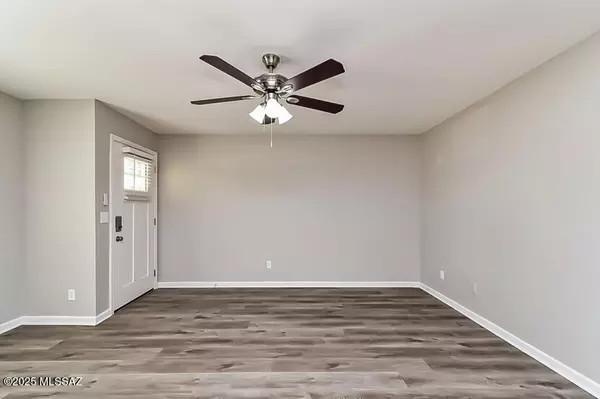 4657 S Paseo Don Carlos, Tucson, AZ 85757