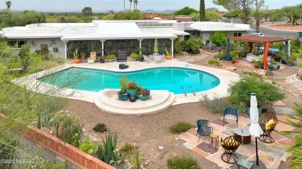 3618 N Knollwood Circle, Tucson, AZ 85750