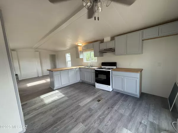 Benson, AZ 85602,280 E Flint Street