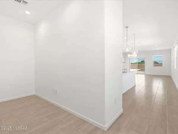 12607 E Remi Drive, Vail, AZ 85641