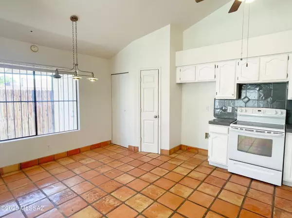 Tucson, AZ 85745,430 N Avenida Azogue