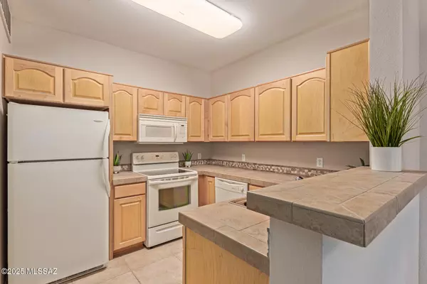 Oro Valley, AZ 85737,1500 E Pusch Wilderness Drive #13107