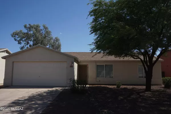 7745 W Shining Moon Way, Tucson, AZ 85743