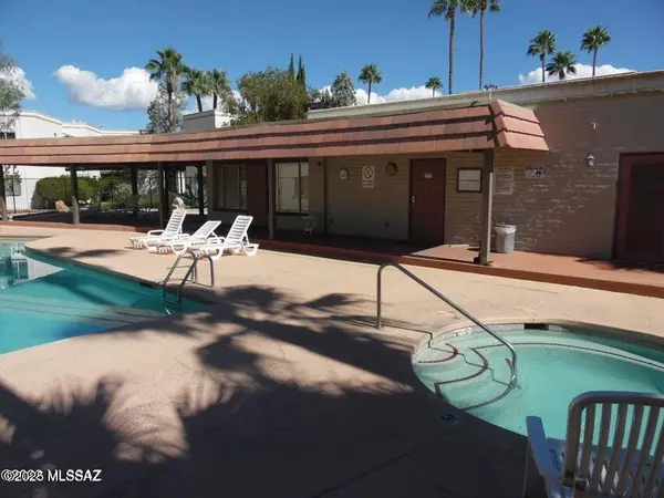 Tucson, AZ 85710,8450 E Old Spanish Trail #237