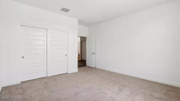 Vail, AZ 85641,12184 E Morris Carson Drive