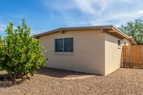 Tucson, AZ 85706,5456 S Canada Drive