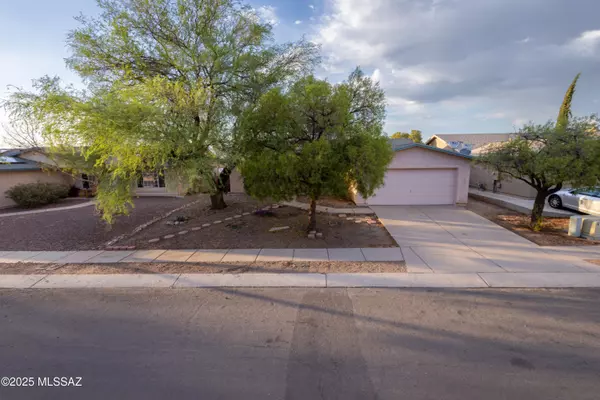 9861 E Bennett Drive, Tucson, AZ 85747