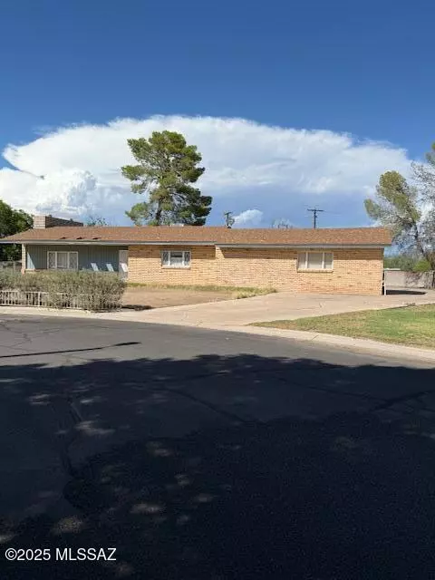 202 W Bonita Street, Safford, AZ 85546