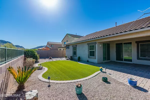 Marana, AZ 85653,9800 N Saguaro Breeze Way