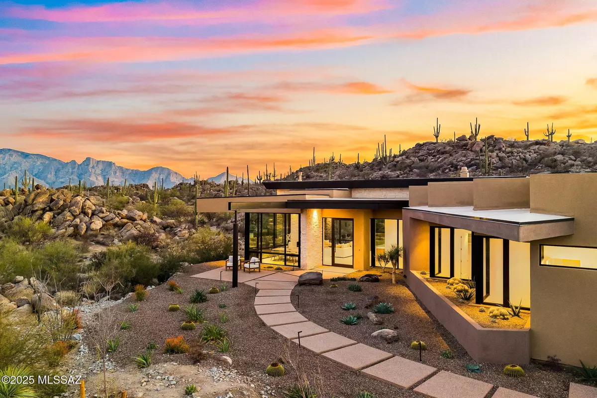 Oro Valley, AZ 85755,419 W Granite Gorge Drive