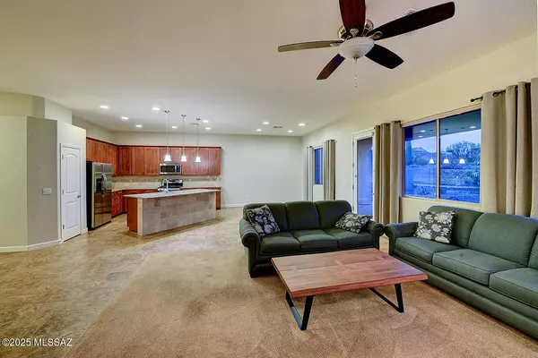 Marana, AZ 85658,12560 N Sunrise Shadow Drive