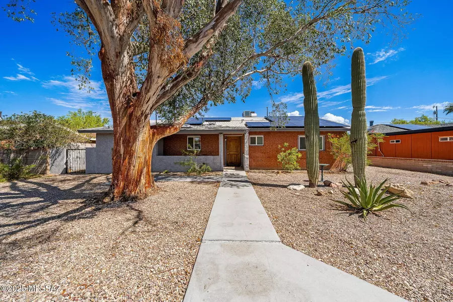 6219 E Rosewood Street, Tucson, AZ 85711