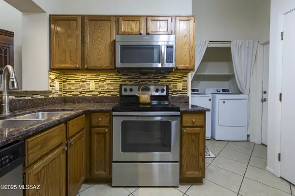 Tucson, AZ 85745,2632 W Aiden Street
