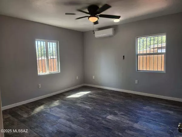 Tucson, AZ 85705,737 W Alturas Street