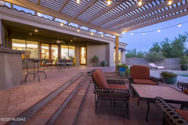 Oro Valley, AZ 85755,12103 N Portico Place