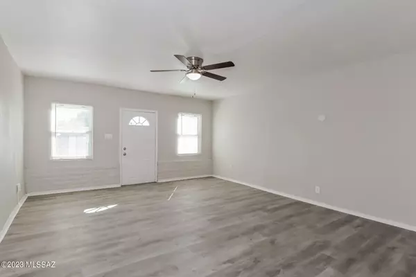 Tucson, AZ 85712,4101 E Flower Street