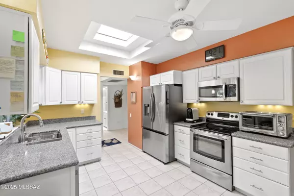 Green Valley, AZ 85614,211 S Circulo Napa