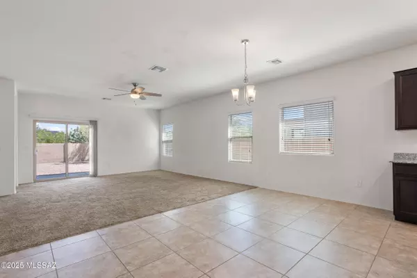 Marana, AZ 85653,9104 W Blue Saguaro Street